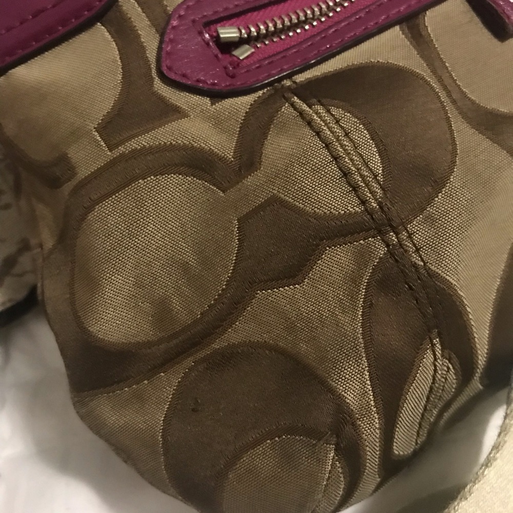 Coach purse - Picture 2 of 6